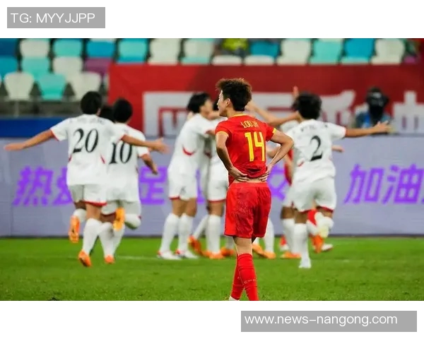 荷兰女足与中国女足激战正酣谁能在国际赛场上笑到最后